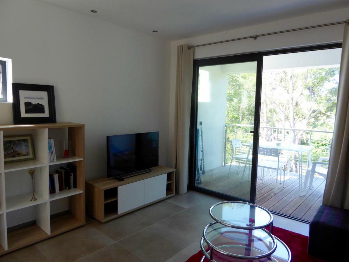 Villa Lucienne Bandol , T2 4 Etoiles Avec Garage, Dans Les Calanques Eksteriør billede